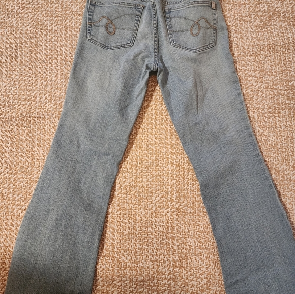 Women's Jeans - Picture 3 of 3